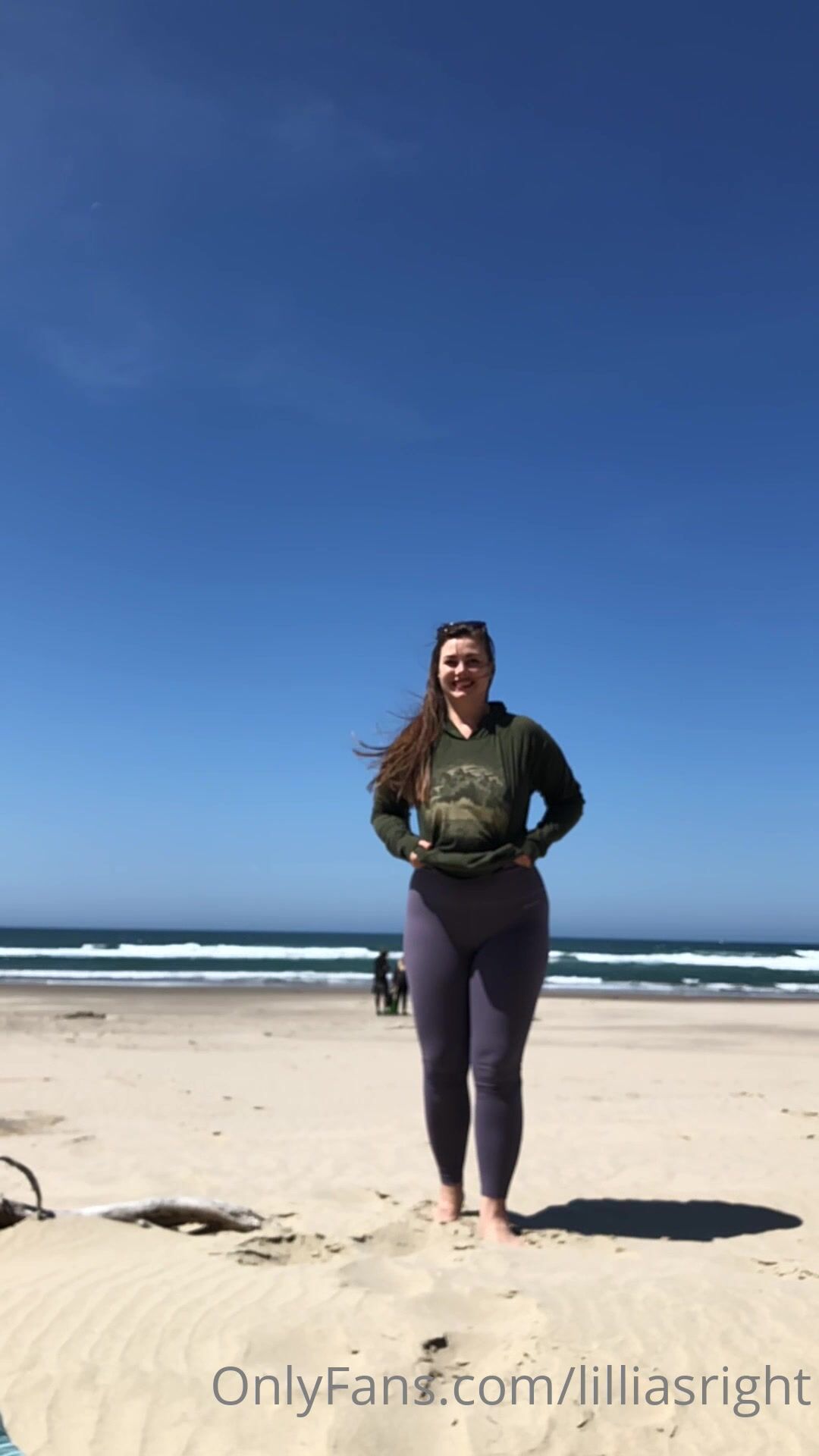 Lilliasright Titty Drop At The Beach Xxx Onlyfans Porn Videos Daftsex Hd