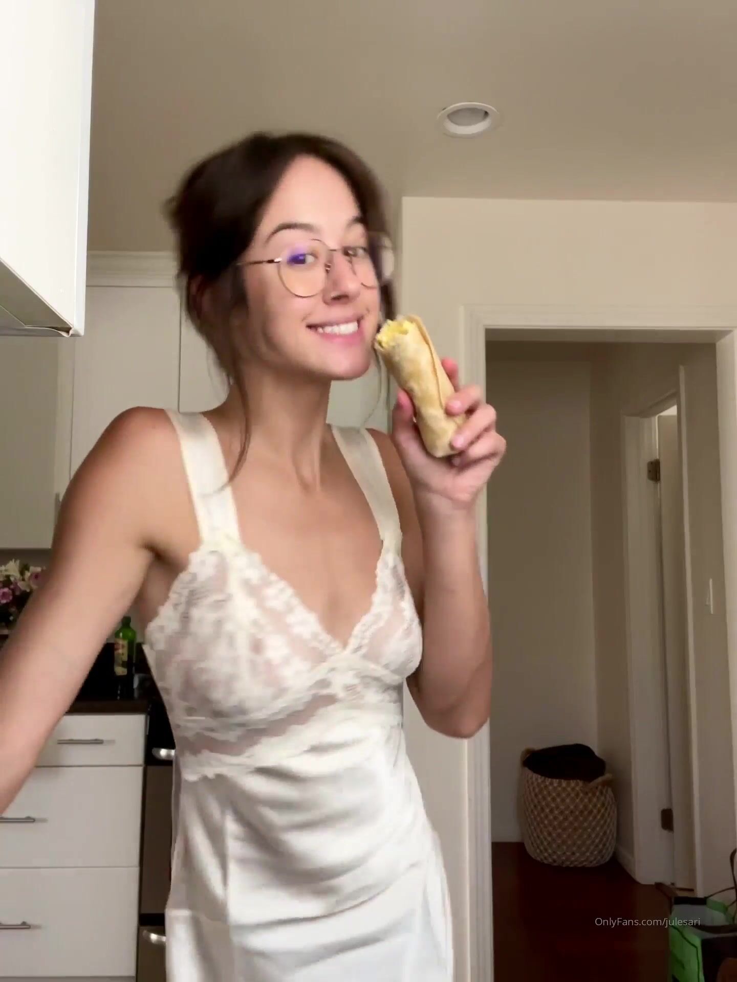 Julesari Me Or The Breakfast Burrito Xxx Onlyfans Porn Videos