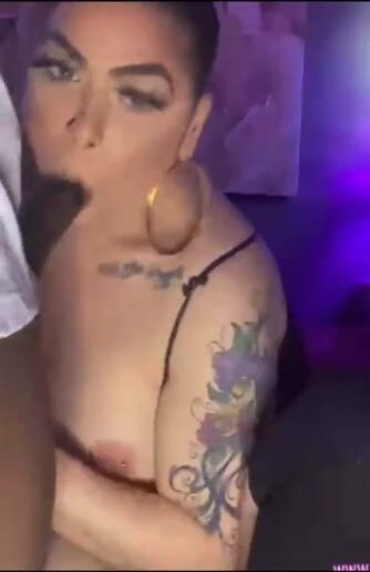 TS Lola Fucking And Sucking