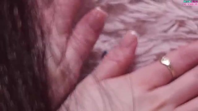 Wetschoolgirl Giantess Tiny Man Drowning in Giantess Pussy