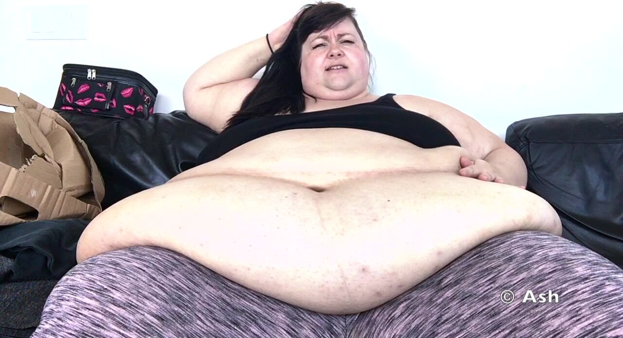 huge ssbbw discusses squashing