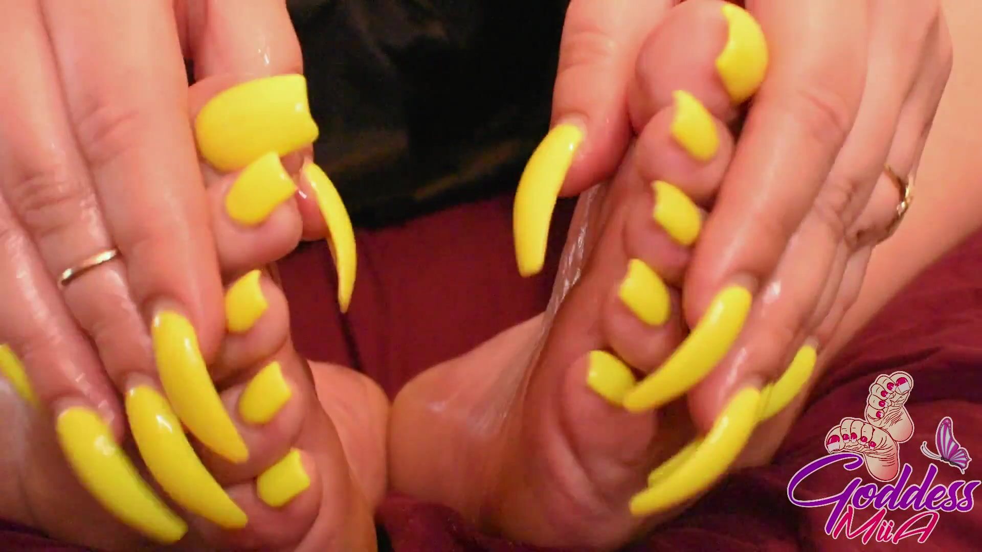 Goddess Miia - Yellow Nails JOI