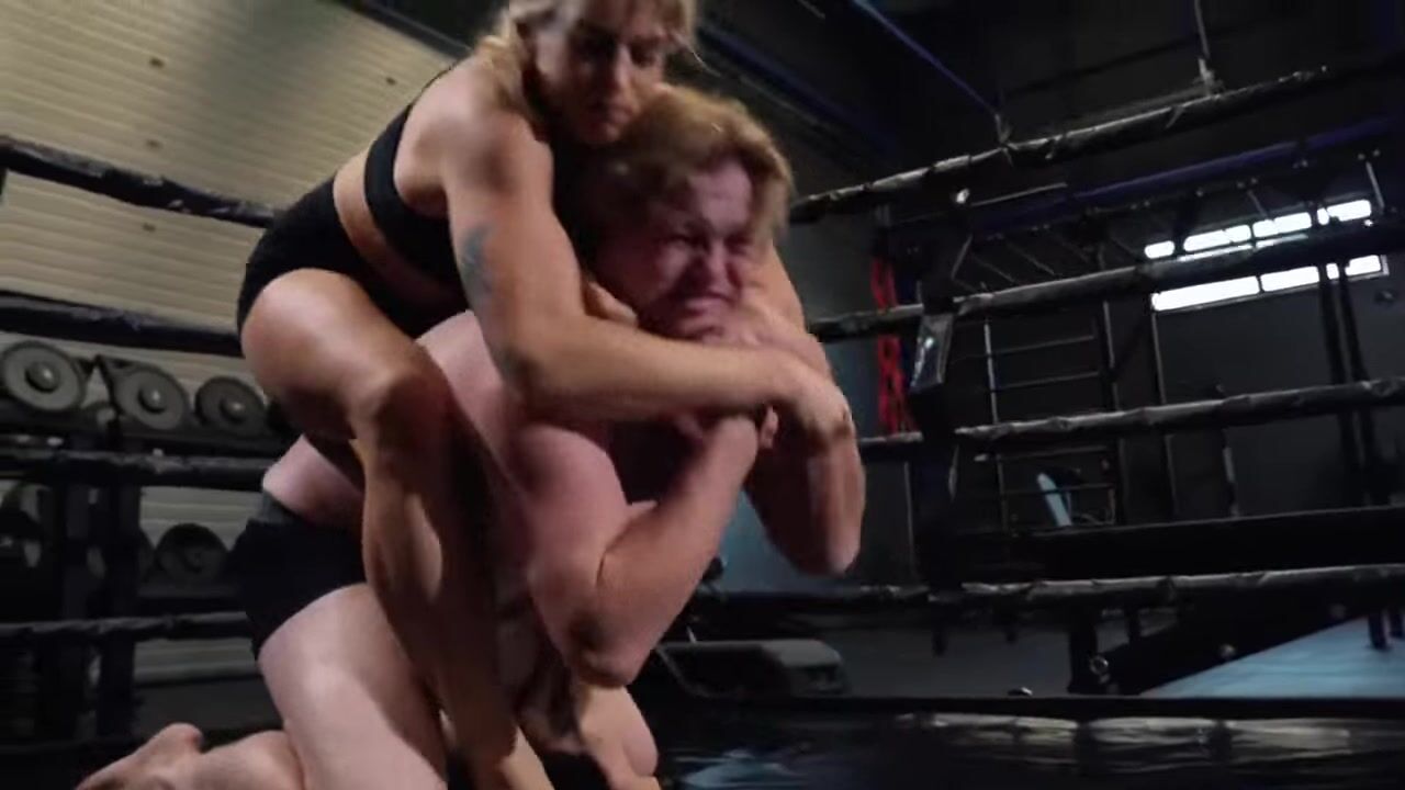 Kaos - Serious Blonde Babe Foot Choke Beatdown