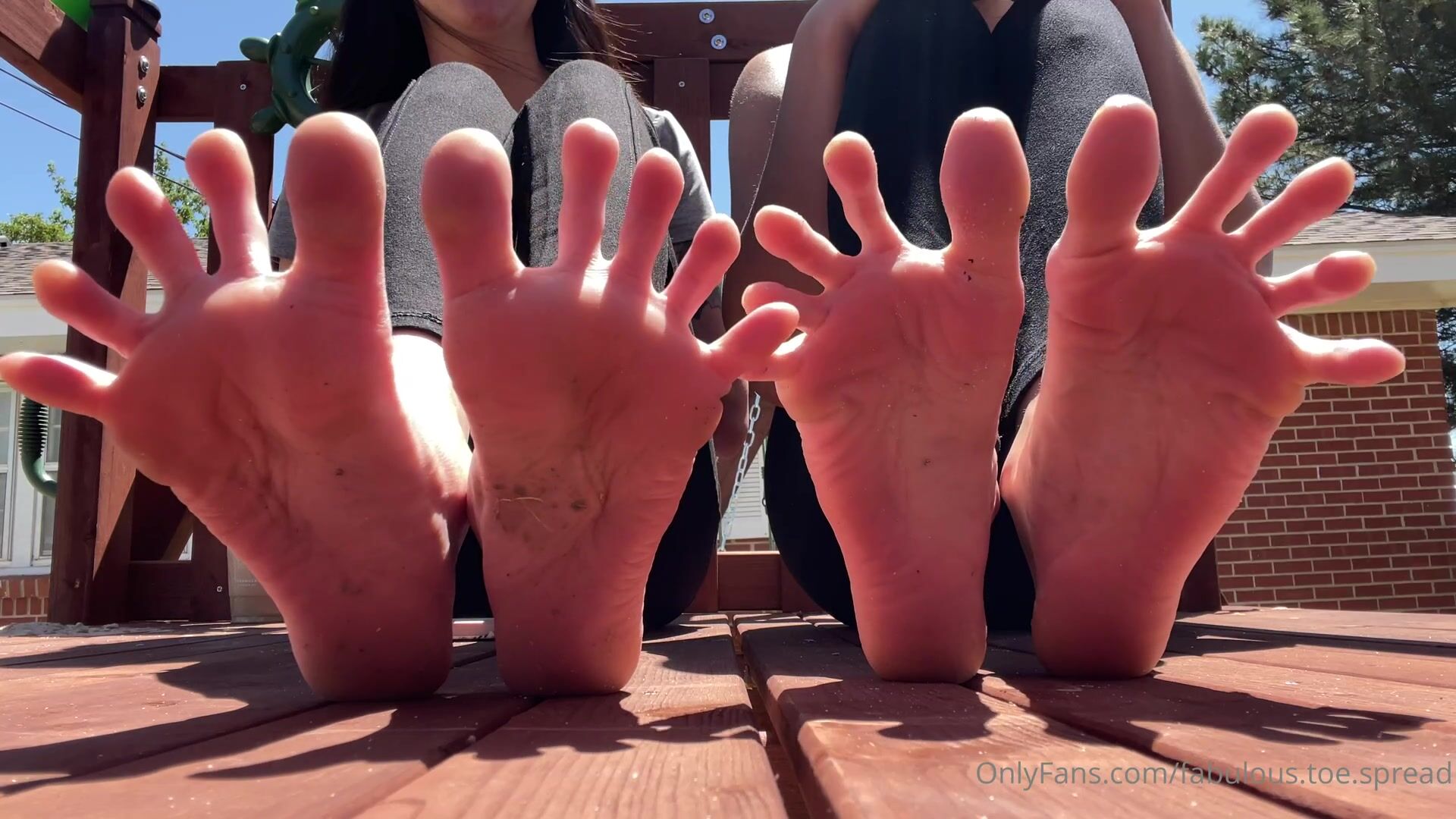 Fabulous Toespread and her sister playing with their finger toes