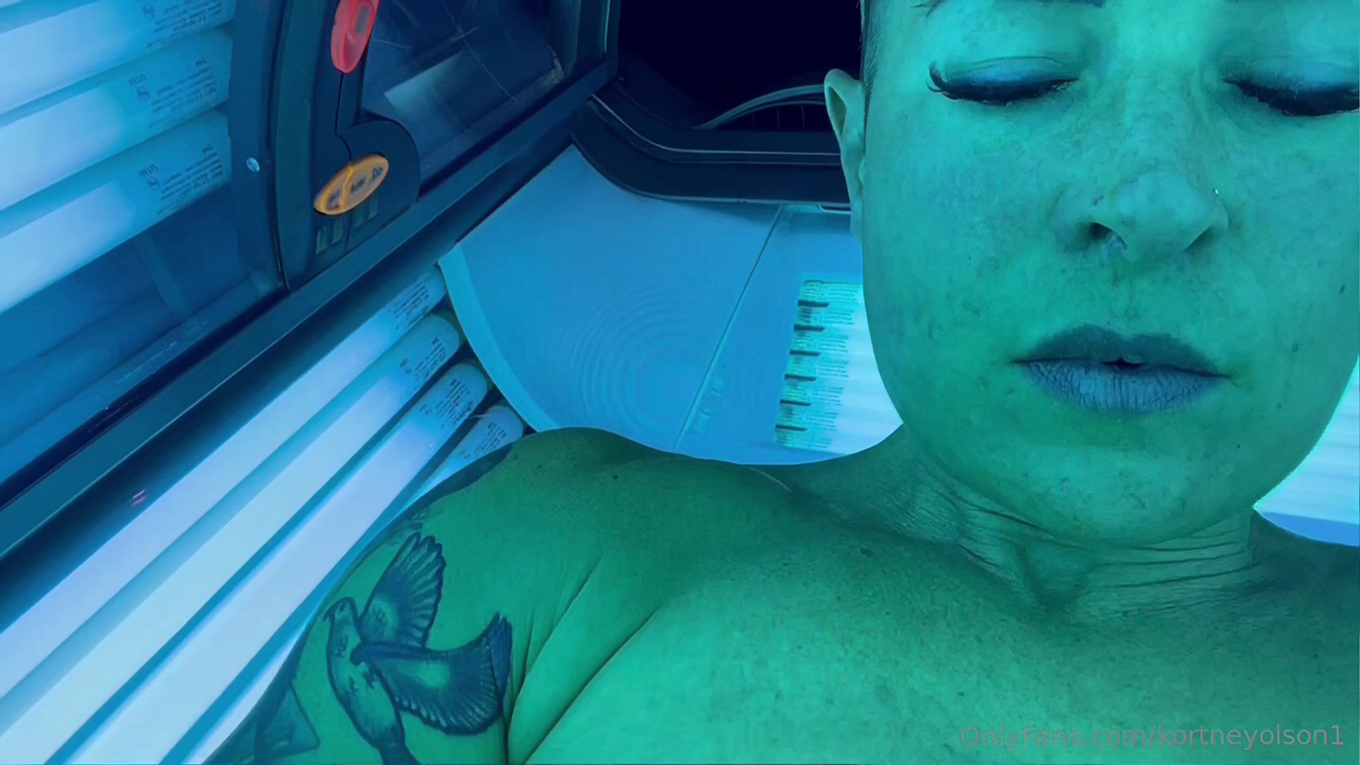 kortney olson tanning bed wank