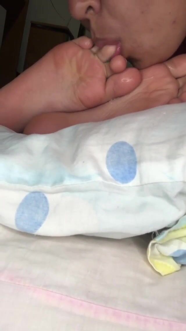 Sleep Sexy Foot Worship (Beautiful Girl Feet)