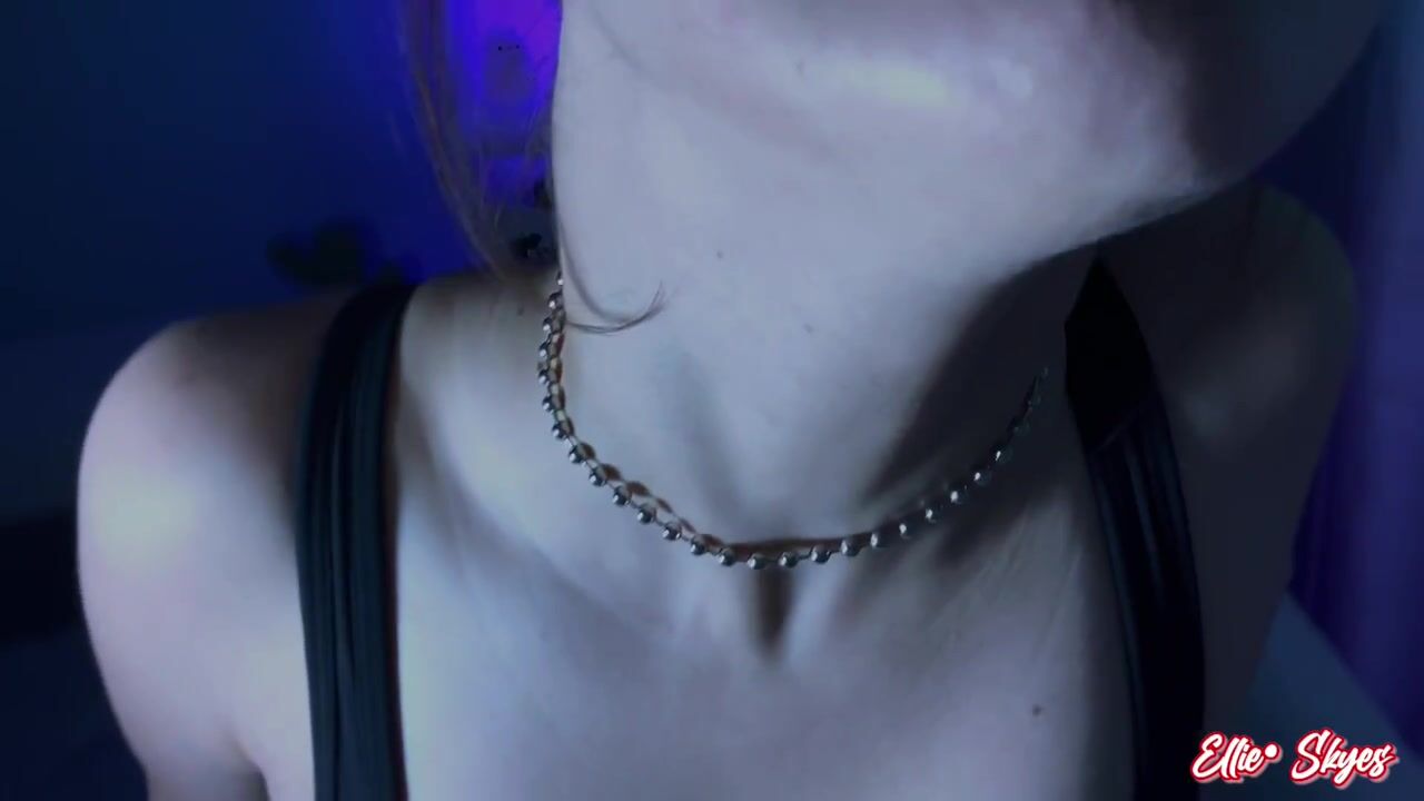 Ellie Skyes - Your Daughter s Beautiful Neck