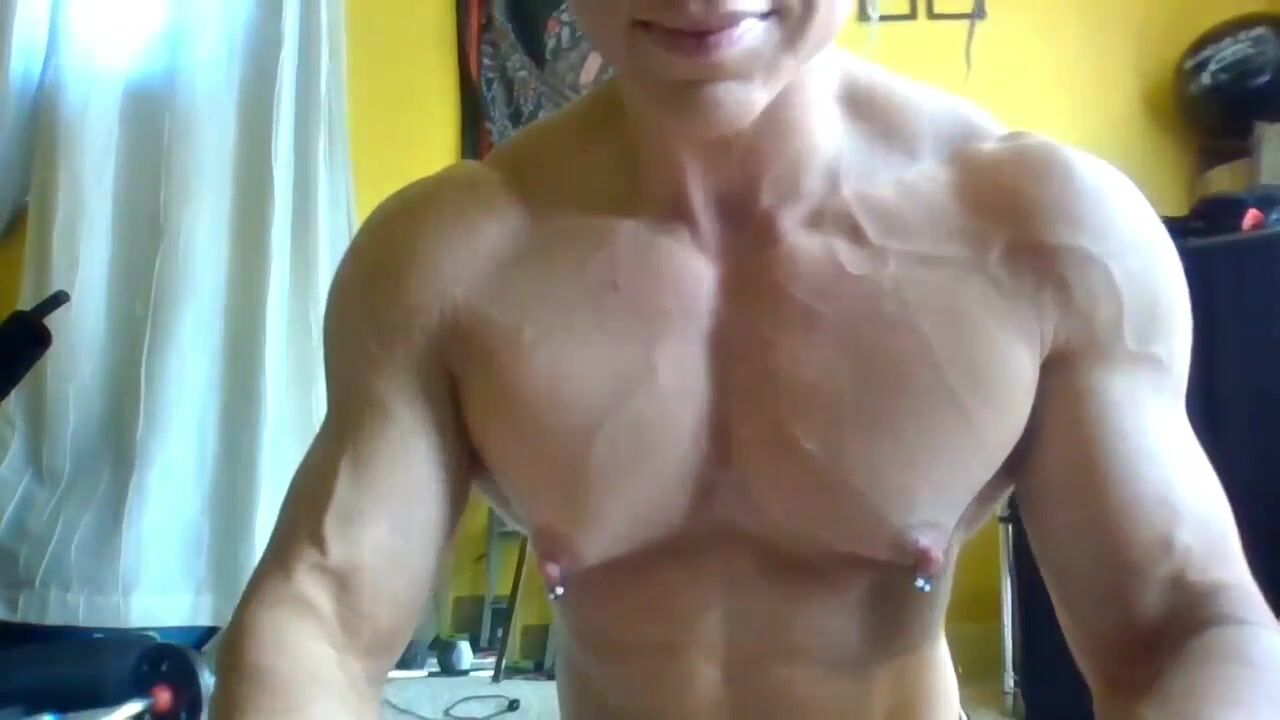 fbb flexing her rock hard veiny pecs