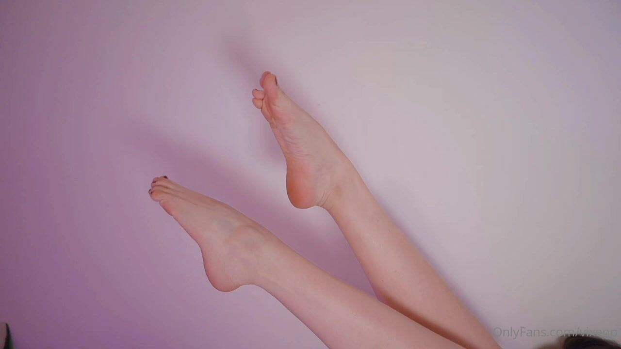 Vixenp / Polly - Feets Teasing