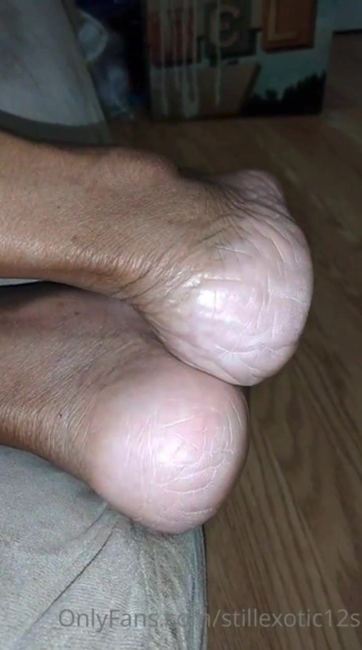 still exotic 12s footjob