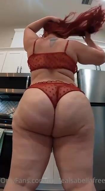 Bella Mkay Ass Worship Twerk