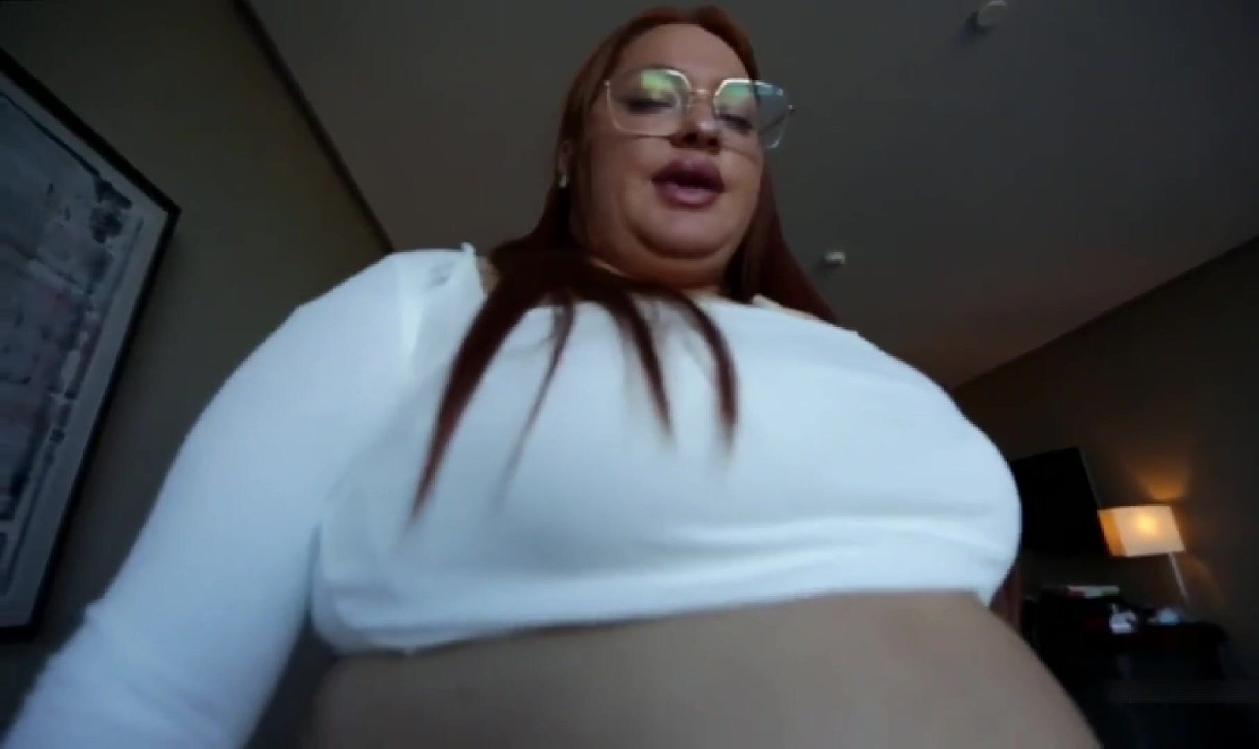 carmenlafox feedee grows an uncontrollably fat belly