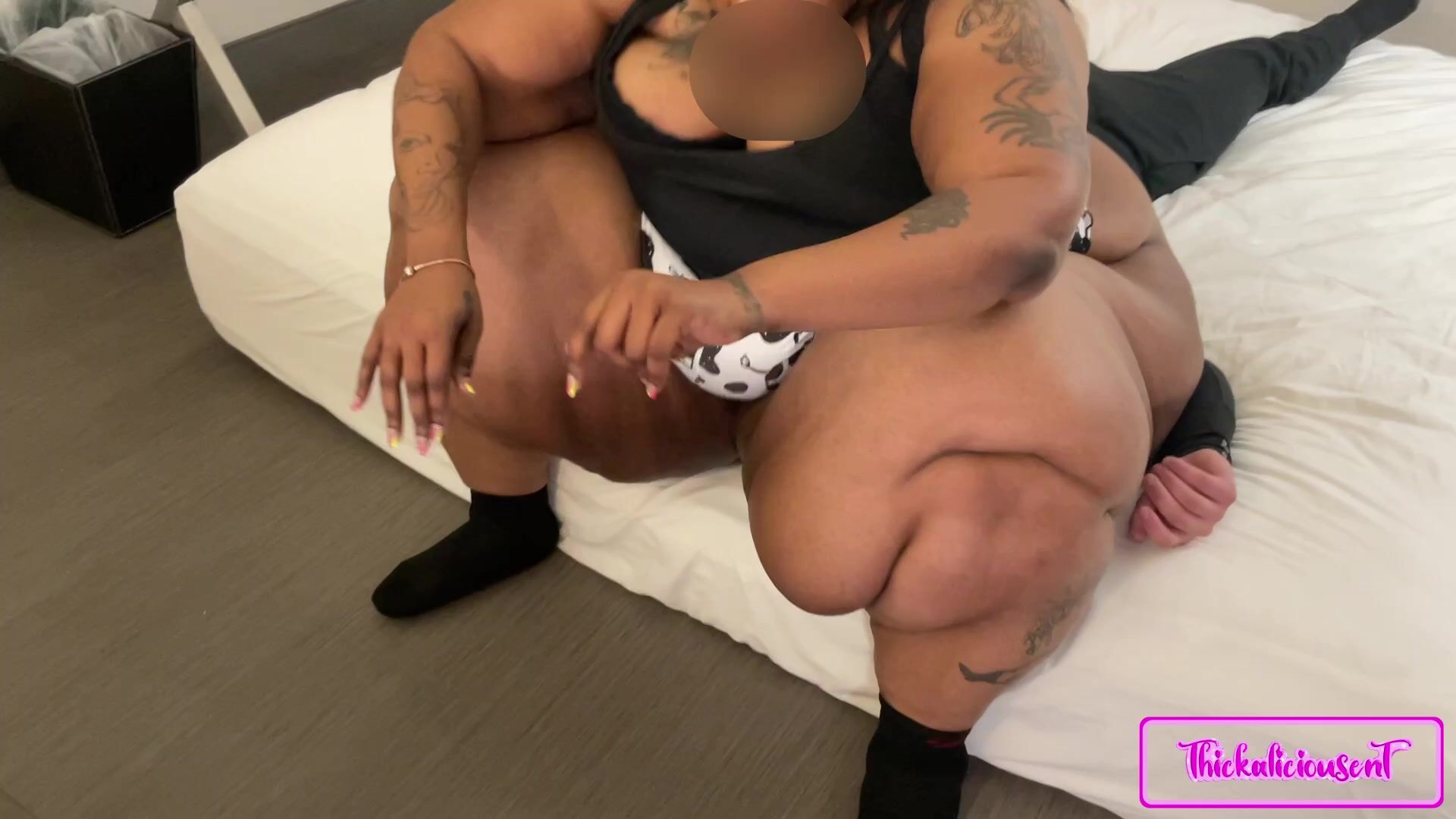 bbw chestsitting thickalicious