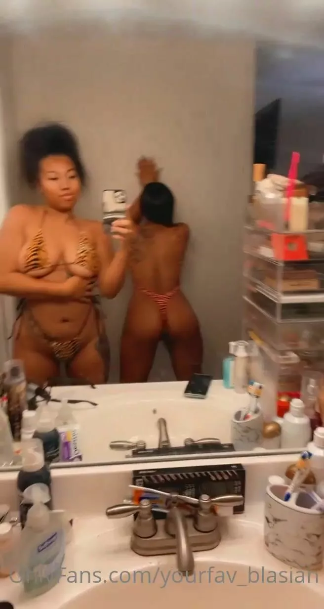 Yourfav_blasian Come join us on our LIVE STREAM NOW xxx onlyfans porn