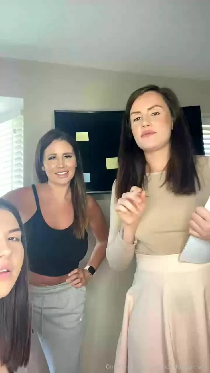 Mother daughter cam porn