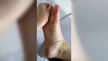 Tiny Feet Porn - Tiny feet treat feet porn. | Webcam Porn Videos & MFC, Chaturbate Camwhores