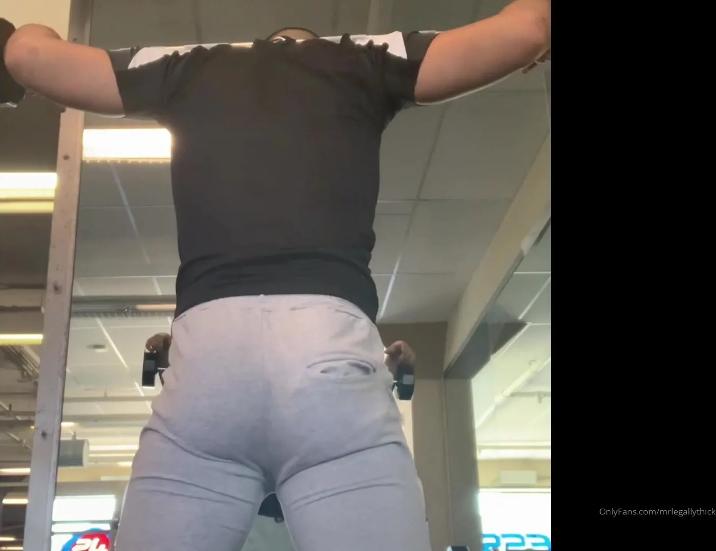 Mrlegallythick sexy ass gym stuff contents of this video sweaty sauna short  shorts showing off my