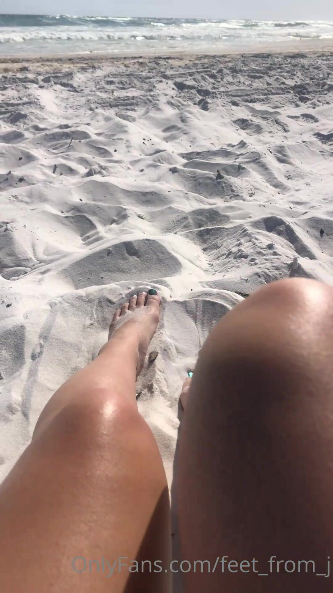 1080px x 1920px - Feet_from_j What would you do if you saw my sandy feet at the beach Forgot  to