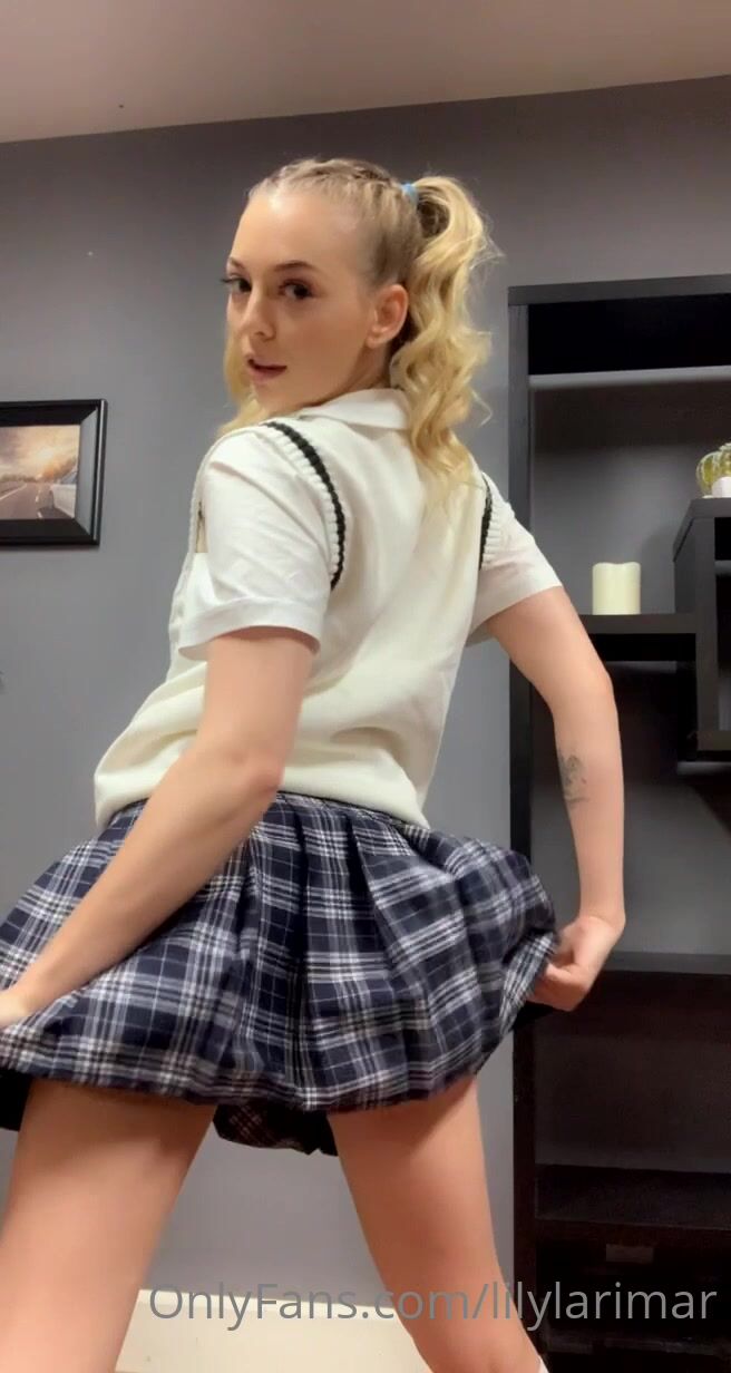 Lilylarimar School girl xxx onlyfans porn video