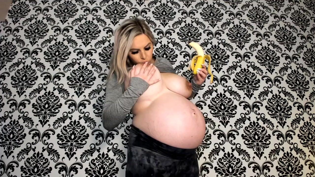 Pregnant sam