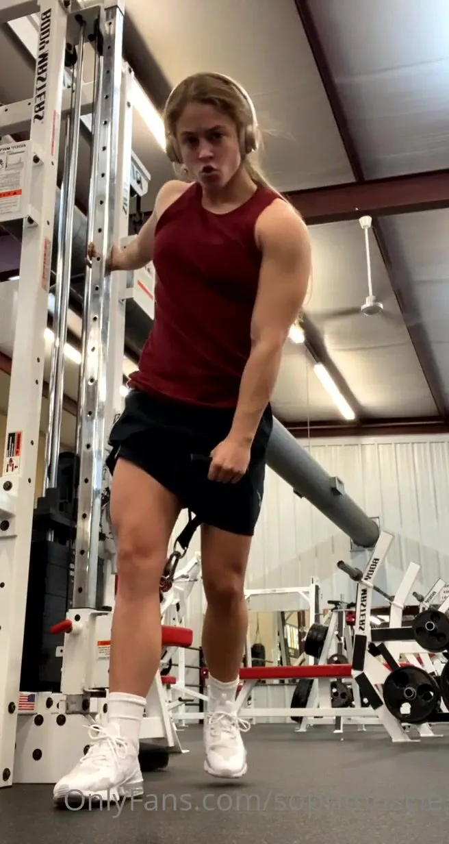 Sophmuscle my favorite exercise to end shoulder day xxx onlyfans porn videos