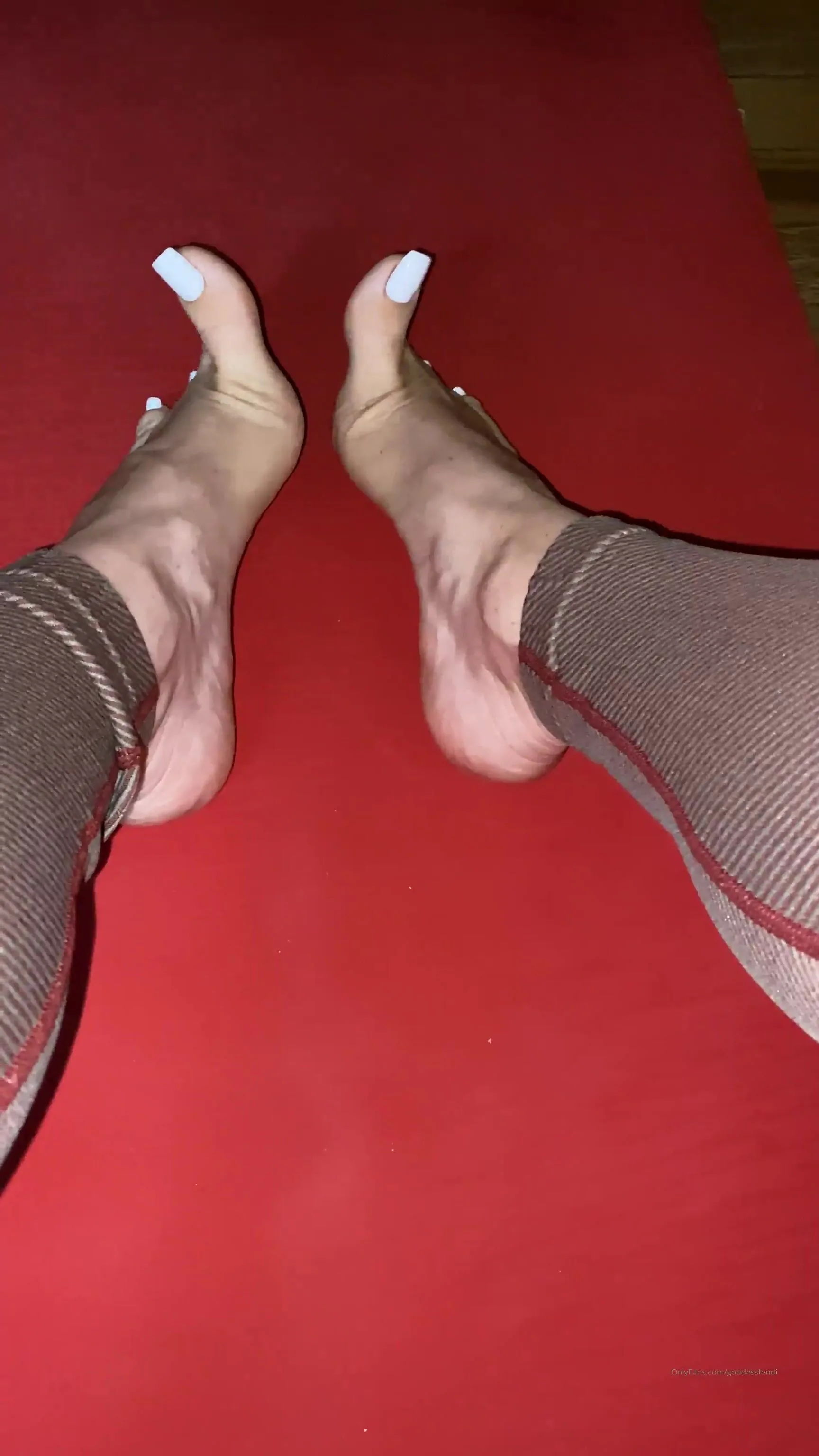1728px x 3072px - Goddessfendi Crawl To Your Goddess Ands Lick The Sweat Off My Yoga Feet xxx  onlyfans porn videos