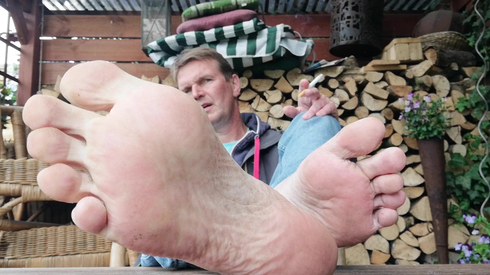 Feetallergie1 Mature daddy want you to lick his bare feet with JOI and  countdown