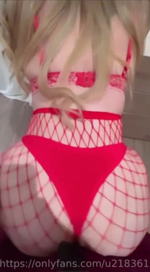 Blondebella 1