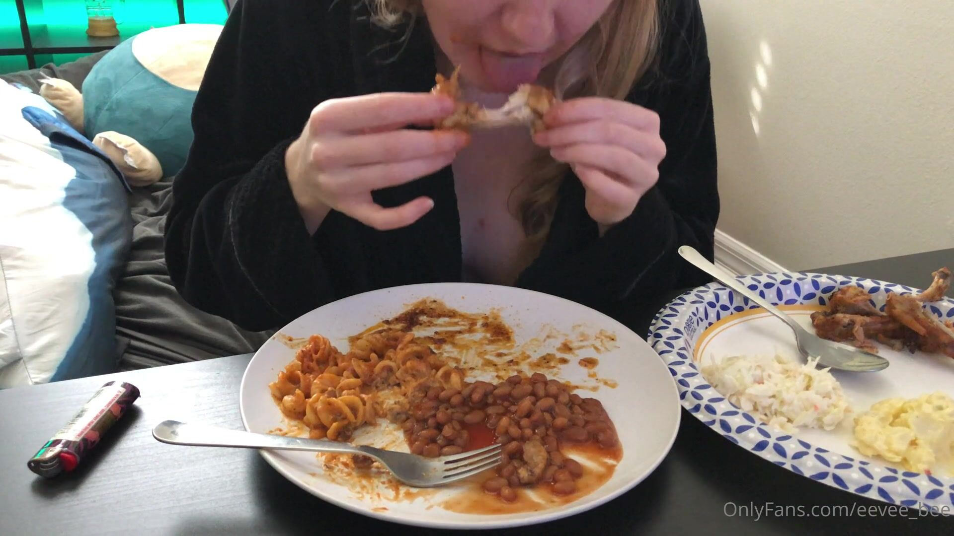 Eevee bee just ate a huge chicken wing meal in 10 min should i do more of  these xxx onlyfans porn videos