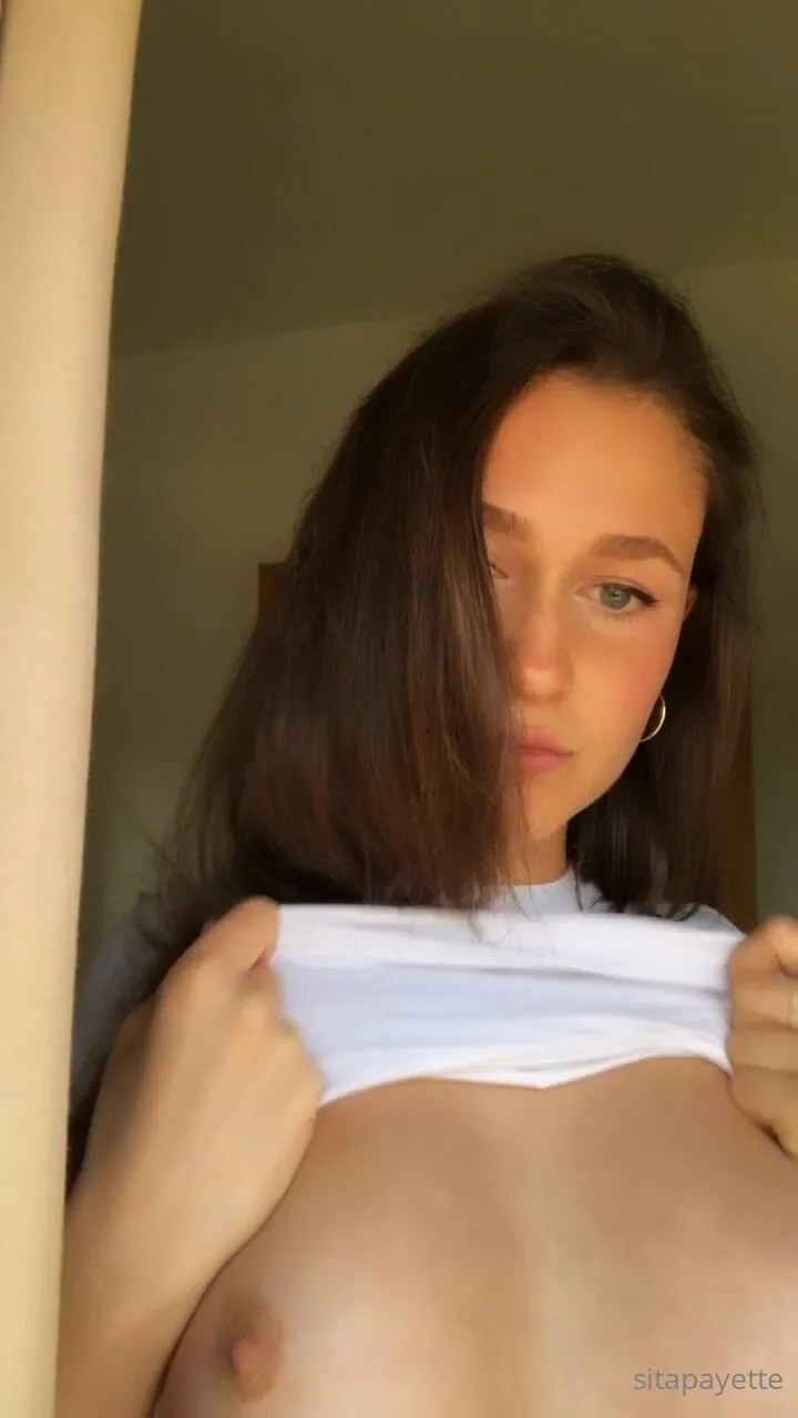 Gos Xxx Vdo - Sitapayette Alot of you asked for my face, there you go â¤ï¸ xxx onlyfans porn  videos