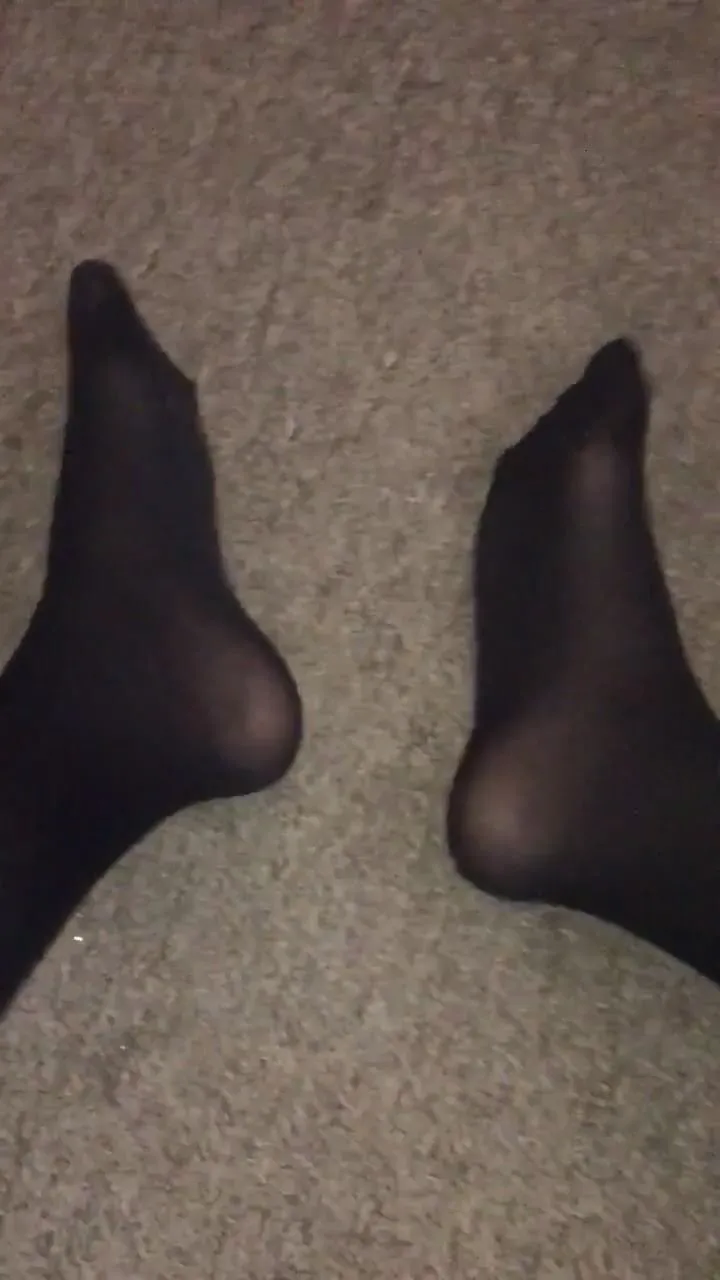 Goddessloonah Beautiful ebony feet in sheer tights xxx onlyfans porn videos