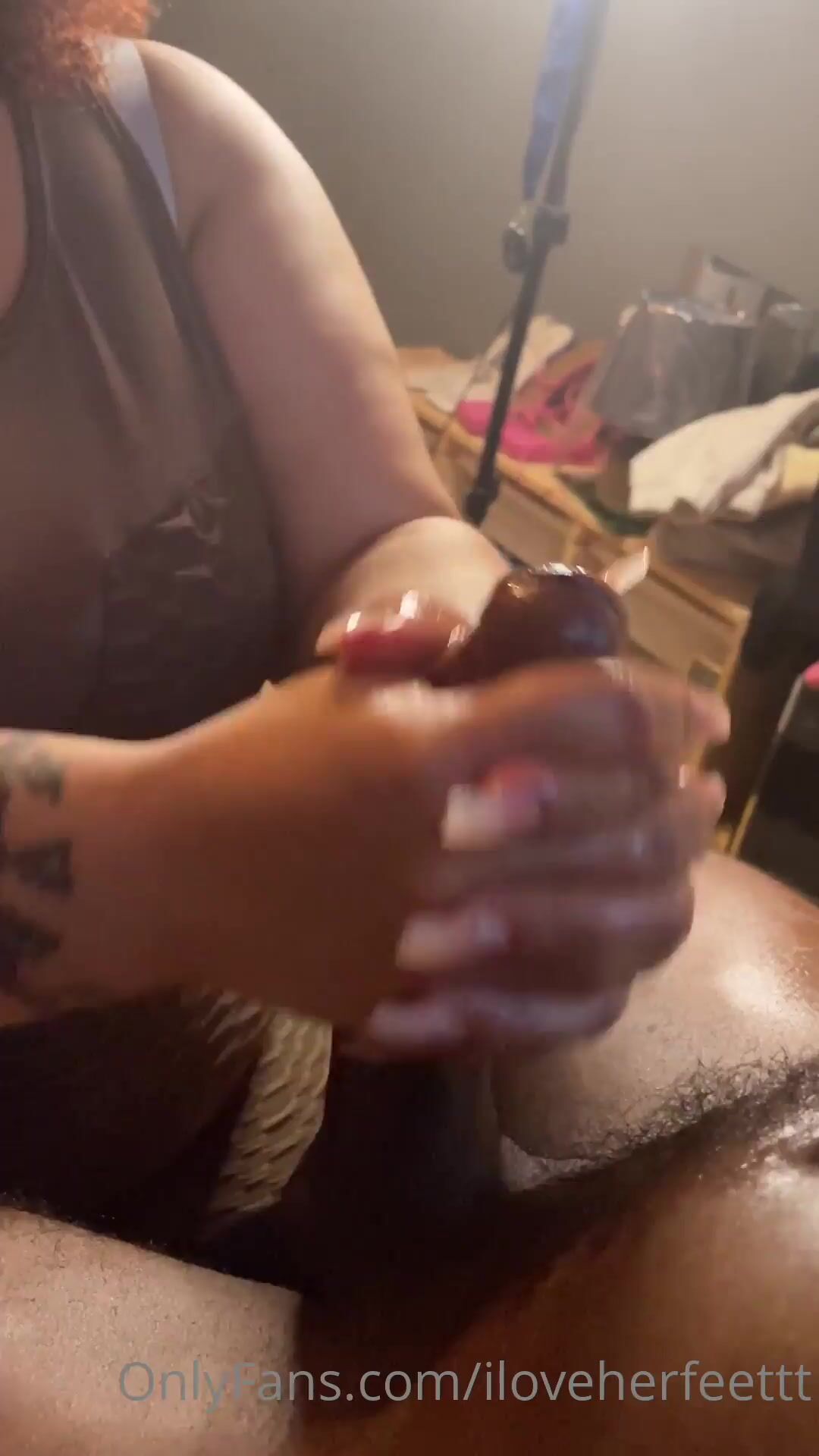 1080px x 1920px - Iloveherfeettt sky going ham with those hands those long nude nails are  sexy as fuckk one