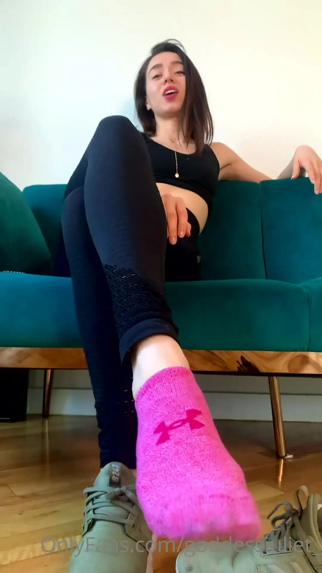 Gym Socks Porn - Goddessjuliet beg to sniff my stinky gym socks xxx onlyfans porn videos