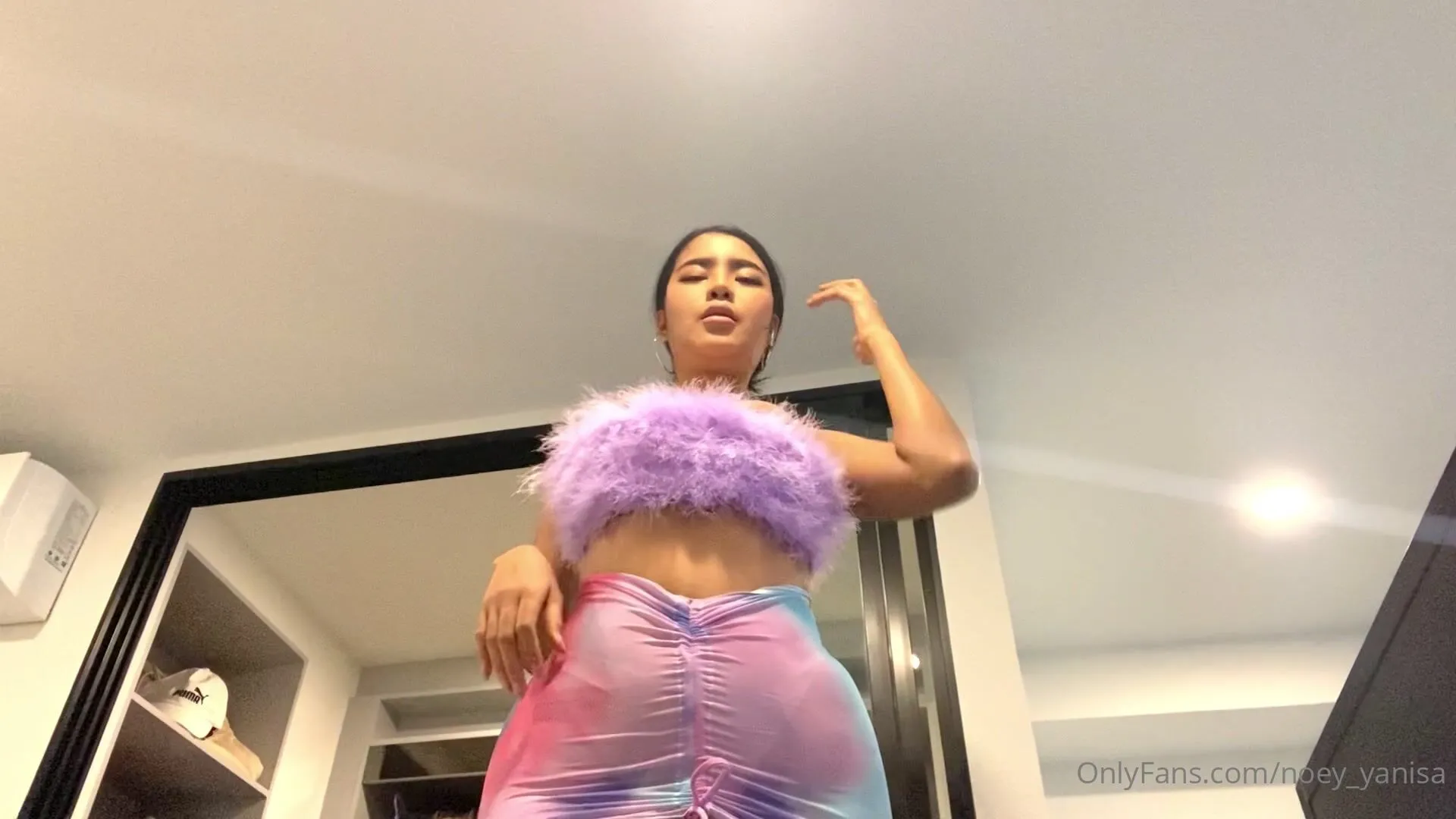 Noey yanisa กำลังจะออกไปทำงาน xxx onlyfans porn videos