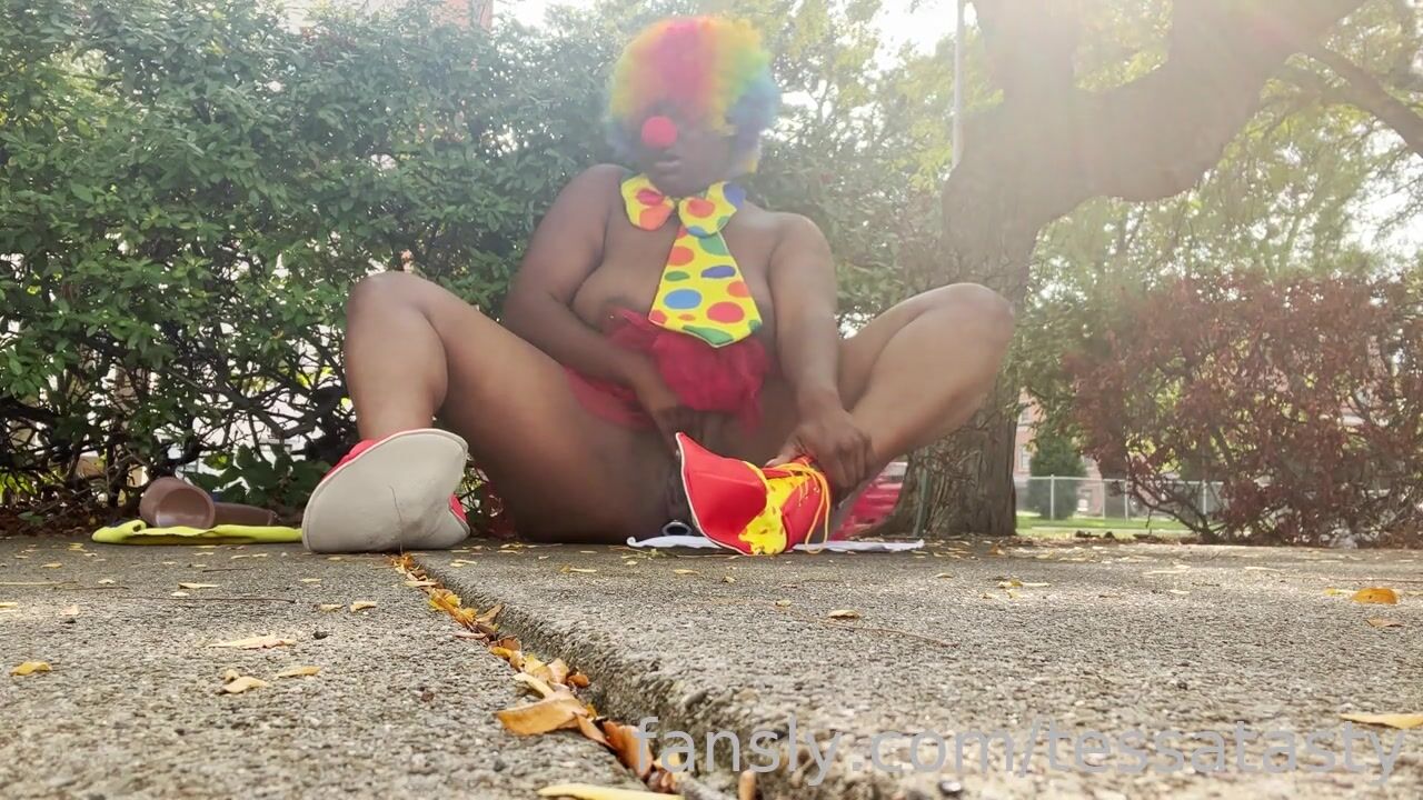 tessa tasty the clown