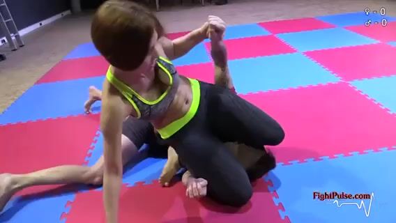 Mixed wrestling akela 2