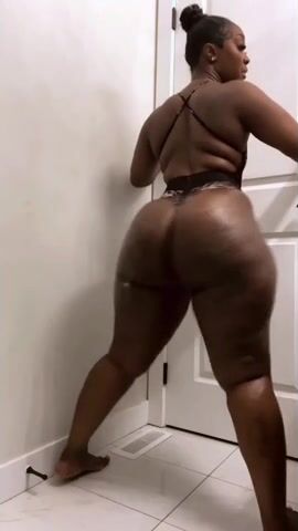 SHOWING THICKNESS BIG ASS