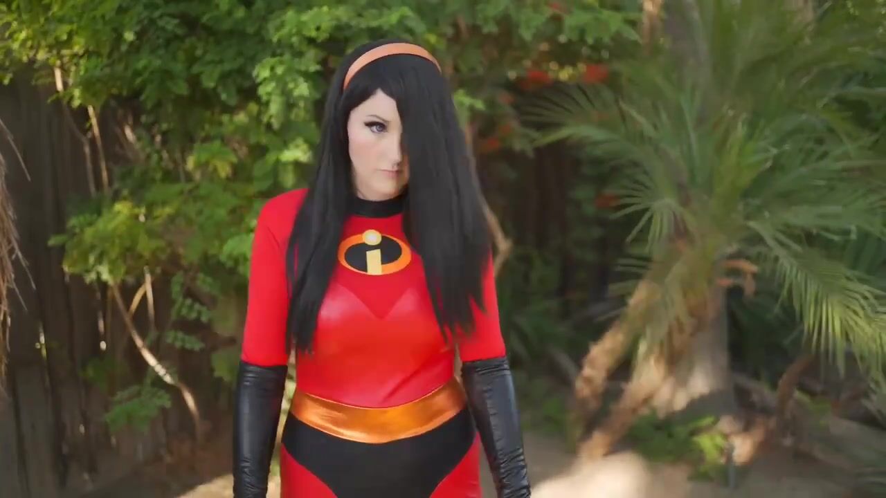 Angie girffin as violet parr