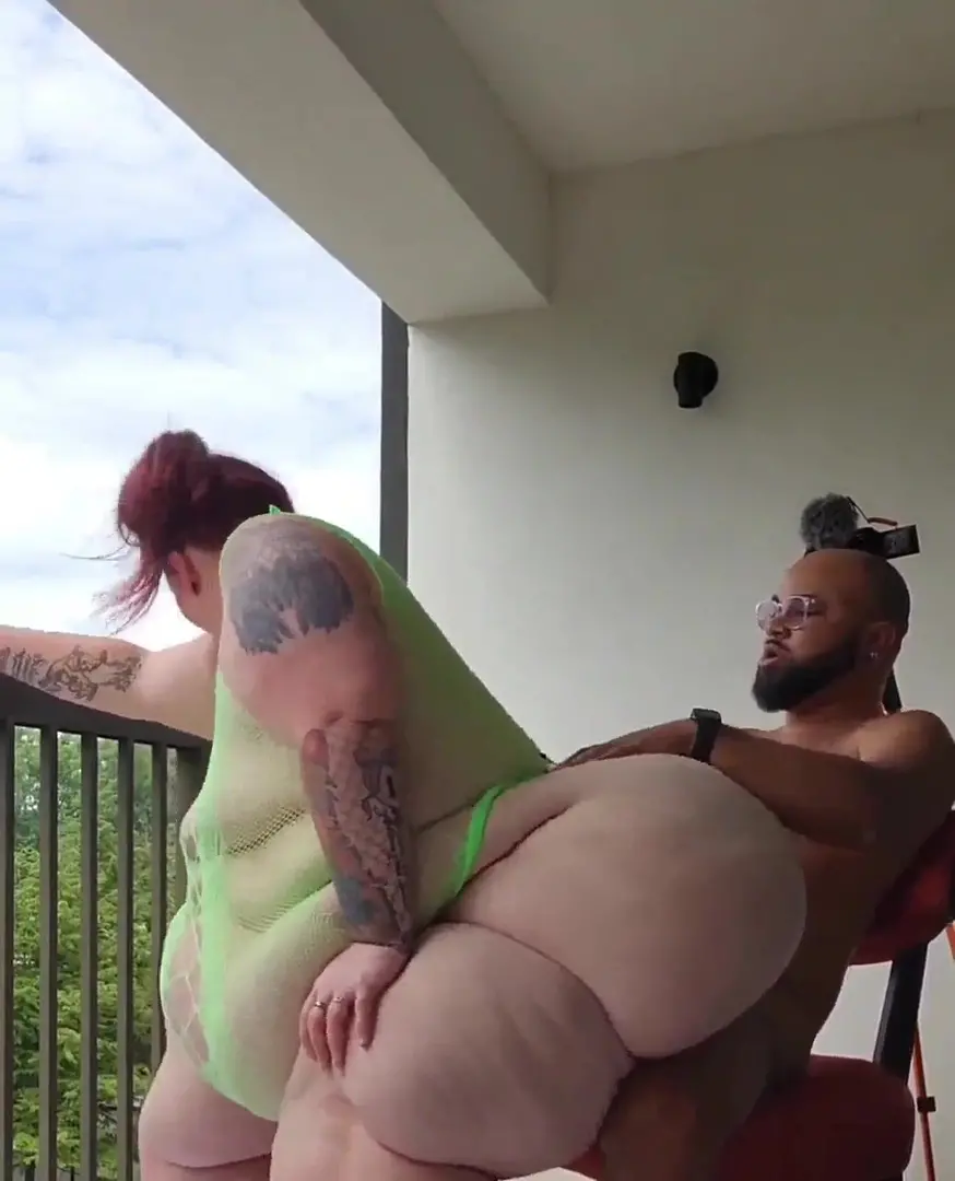 Monster Ass SSBBW Shannonmarie Riding Dick