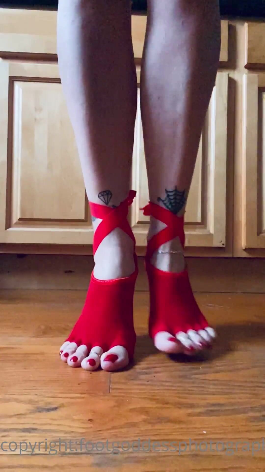 Toeless Socks Porn Anime - Catprincessfeet prancing around in my sexy new toeless yoga socks you like  xxx onlyfans porn videos