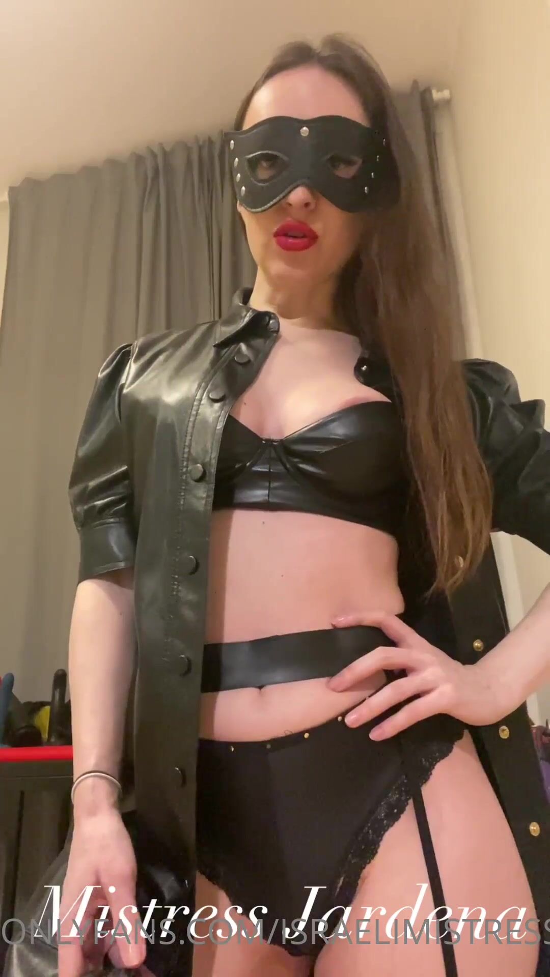 Mistresse Sexy Mistress - Israelimistress sexy mistress in leather lingery teach u to take big black  cock in ass and