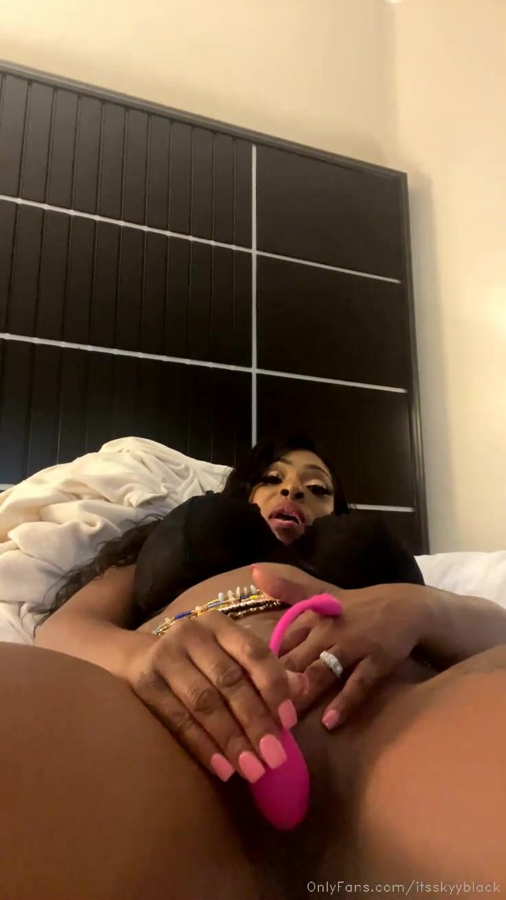 Itsskyyblack webcam recording xxx onlyfans porn videos