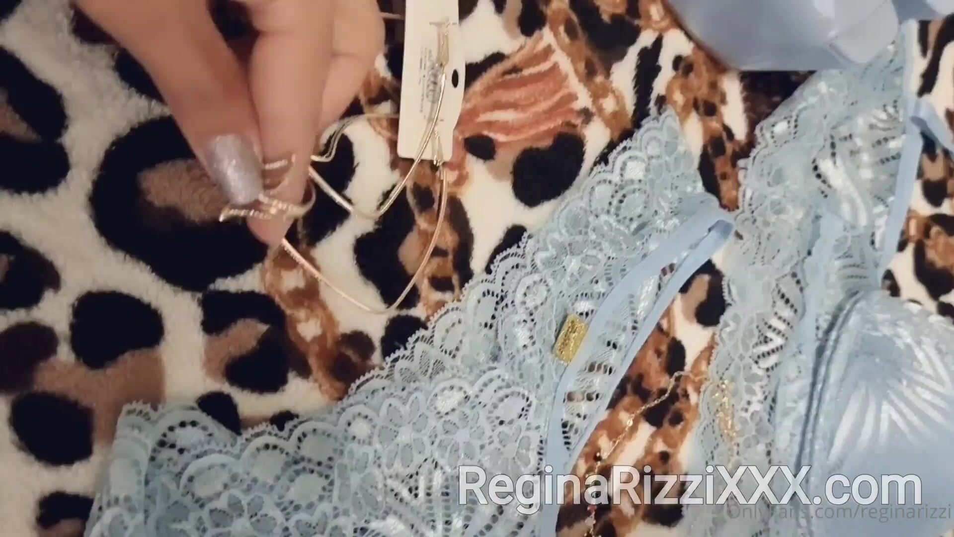 Reginarizzi Brincando Gostoso Com Meus Brinquedos Da Lovense Adoro Socar  Meu Brinquedo No xxx onlyfans porn